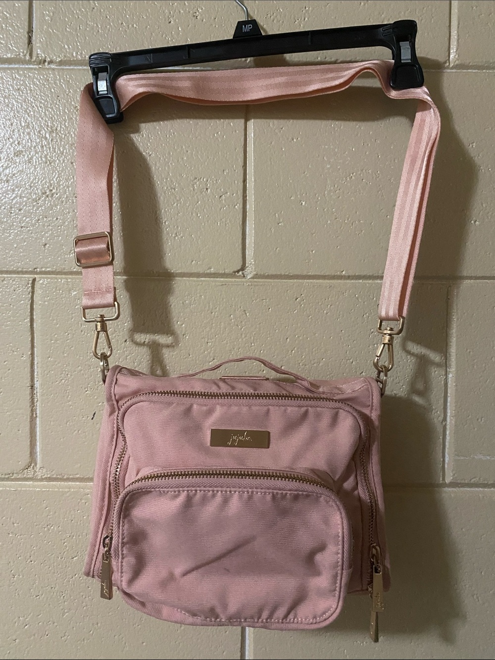 Ju-Ju-Be Dusty Blush Pink Crossbody/Backpack Bag with Gold Hardware